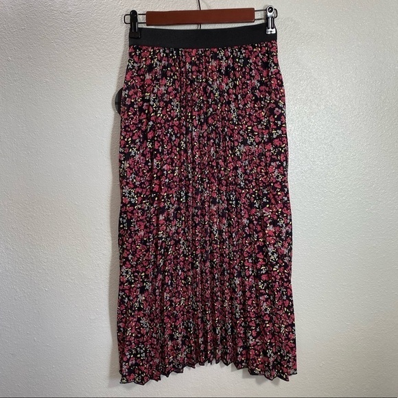 NWT One 5 One floral midi pleated skirt size S - Picture 6 of 8